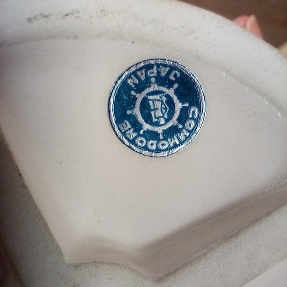 Set of 2 Vintage Commodore Porcelain Taper Candlesticks Purple Flower Gold Trim - Picture 8 of 9